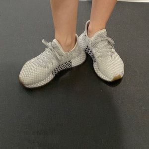 Kids Adidas Deerupt Sneakers